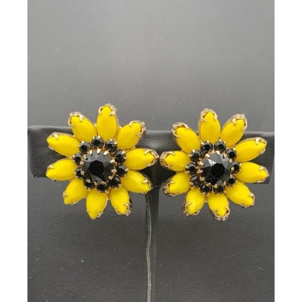 Vintage Weiss Black Eyed Susan Flower Rhinestone Clip On Earrings Signed